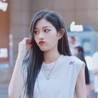 Vương Dịch//lúc nhỏ//