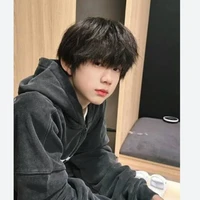 Trần Dịch Hằng(anh)