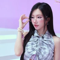 Khương Hoàn Mỹ-Orange-Cam