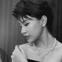 Nguyễn Diệu Huyền / Pháo