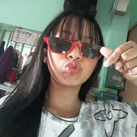 tác giả là les