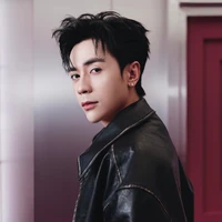 Quang Hùng ( phone)