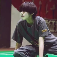 Nhiếp Vĩ Thần | C