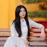 Lyhan-Trần Thảo Linh