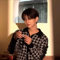 Hong JiSoo