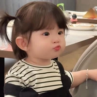 Natthaya ( con nuôi của faye)