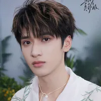 Nghiêm Hạo Tường ( anh )