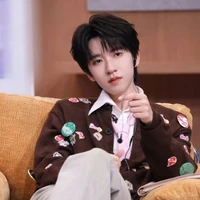 Hạ Tuấn Lâm_bn cậu_