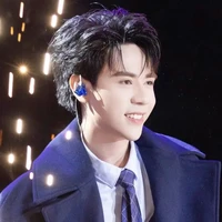 Lê quang hùng
