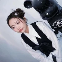 Phương Mỹ Chi (Em)