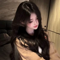 Nguyễn Khả Hân _ Lana