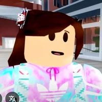 Charlotte (con gái của guest)