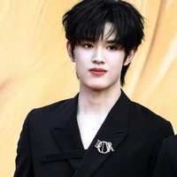 Trương Cực ( hắn ).