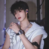 Chu Chí Hâm ( anh ).