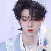 Tả Hàng ( cậu ).