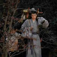 Lư Vân - Lão Ngũ 