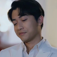 Phan Lê Vy Thanh- cris phan