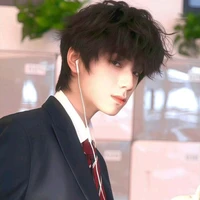 Vương Lỗ Kiệt - anh ³