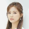Lee Sana(con út của quan lớn)