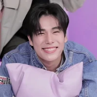 Phuwin Tangsakyuen