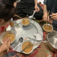 Mình đói 