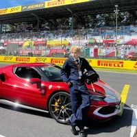 all (trừ ai thì trừ)