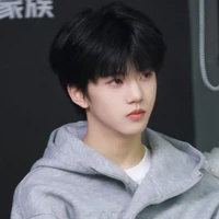 Trương Hàm Thụy_Mèo đen