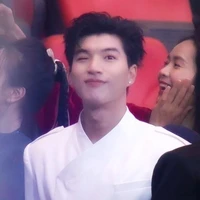 Trần Minh Hiếu『HIEUTHUHAI』◉99◉