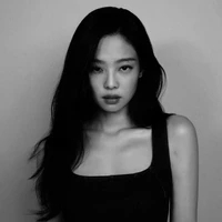 [Em] • Kim Jennie.