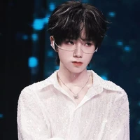 Vương Lỗ Kiệt - Hắn