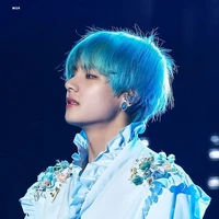 Kim Taehuyng - hắn