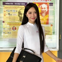 Phí Quỳnh Anh