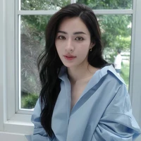 Ling Ling Kwong(cô)