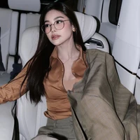 Engfa Waraha(bạn thân cô)