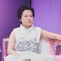 Thủy Tiên 