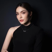 Charlotte Austin(nàng)