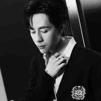 Lê Quang Hùng - Enigma