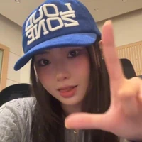 Nguyễn Lê Ngọc Ánh Sáng-Ánh Sáng Aza