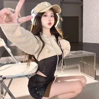 Hắc Uyển Tử Lan (nữ 9)