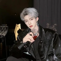 Hắc Uyển Vũ Thiên (Anh cả nữ 9)