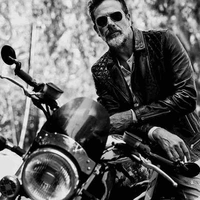 ông Manoban(ba cô)