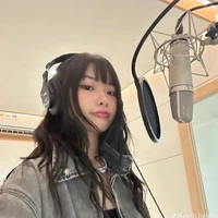 Nguyễn Lê Ngọc Ánh Sáng_Aza