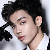 Lê Bin Thế Vĩ - 1g.leziibinde