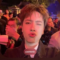 Tác giả xinh yêu