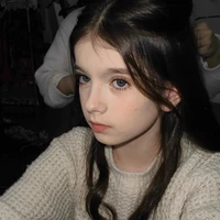 Rosabella Scarlett (6 tuổi)