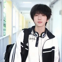 Nhiếp Vĩ Thần_Anh