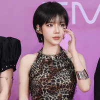 Nguyễn Hoàng Lan ( Cô )
