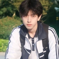 Tô Duy Khánh ( anh trai nu9)