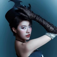 Nguyễn Diệu Huyền(cô)