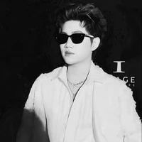 Hoàng Đức Duy { captain boy }